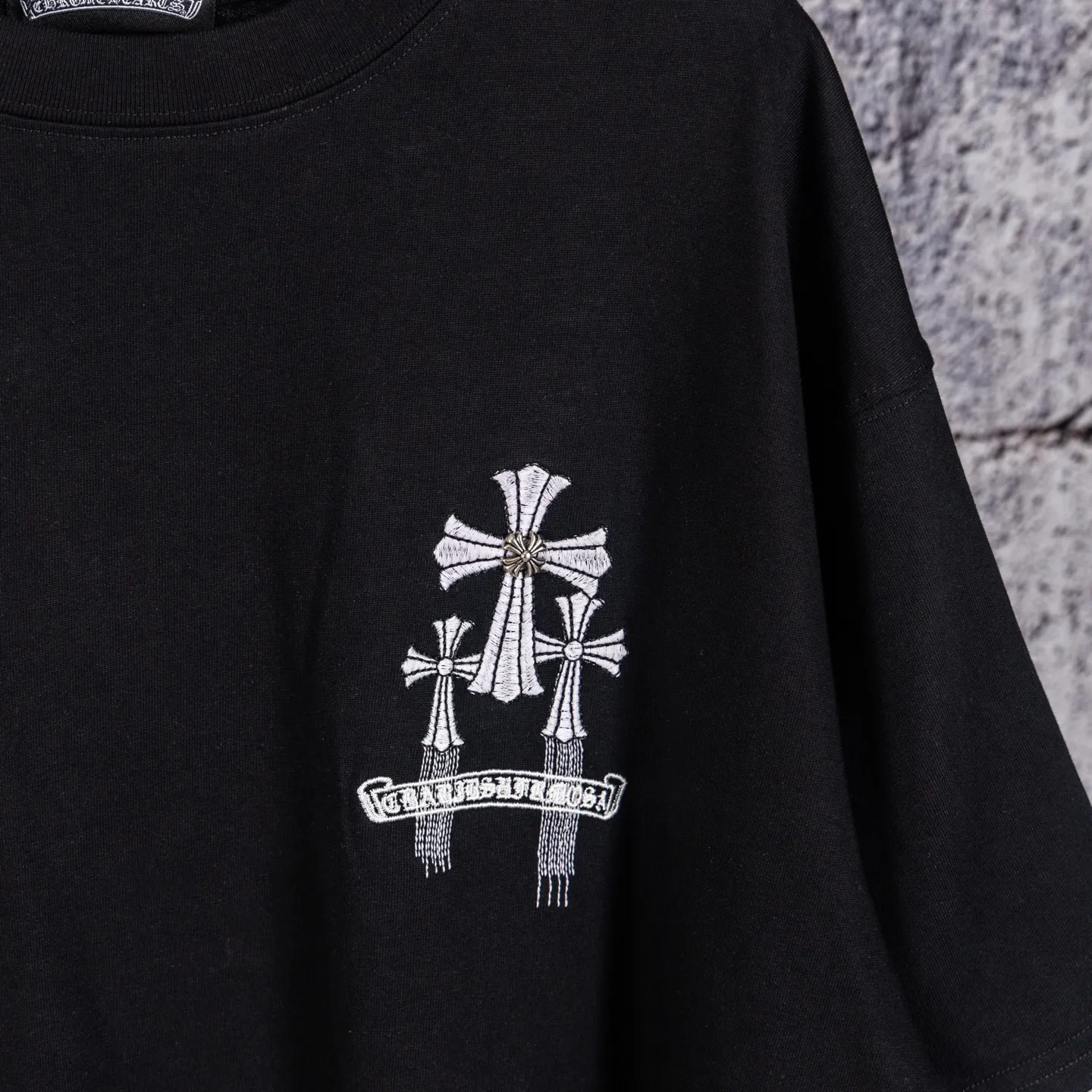 105 Chrome hearts CH 26ss T ， Color Change！ Classic ， ， ， 。 Breathable， ， Same Style 。 ， ， 、 、 。 Authentic ， ， ， Versatile ， 、 Retro ！ Size：s—xl ：Black White